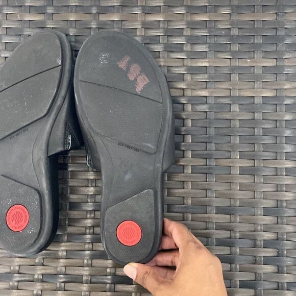 Fit flop sandals, women’s size 6 - Picture 7 of 7